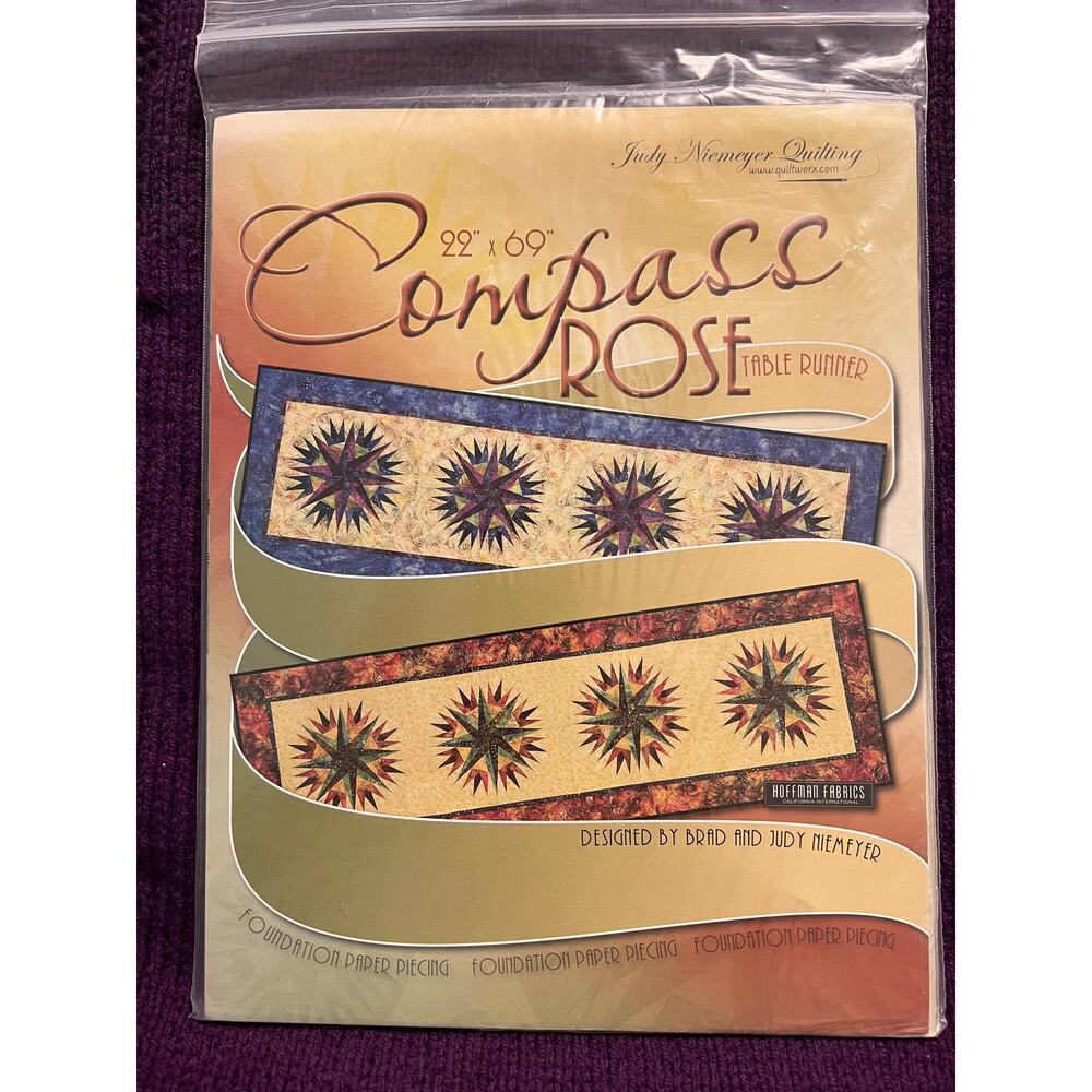 quilt pattern compass rose table runner 22" x 69"